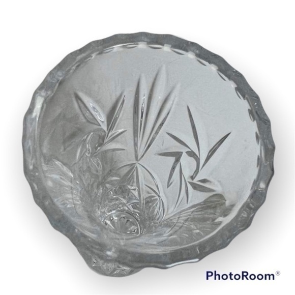 Lenox Crystal Bud Vase Pinwheel Cut Design - Picture 15 of 16